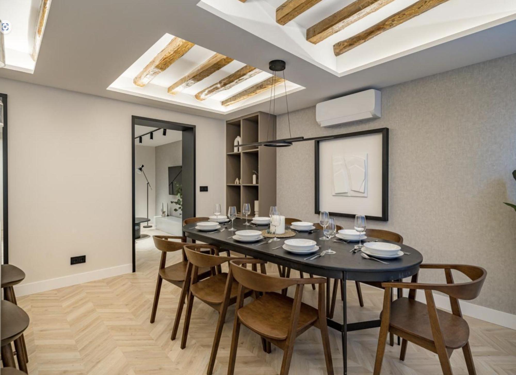 Cosy And Stylish In A Lively Area Of Apartamento
