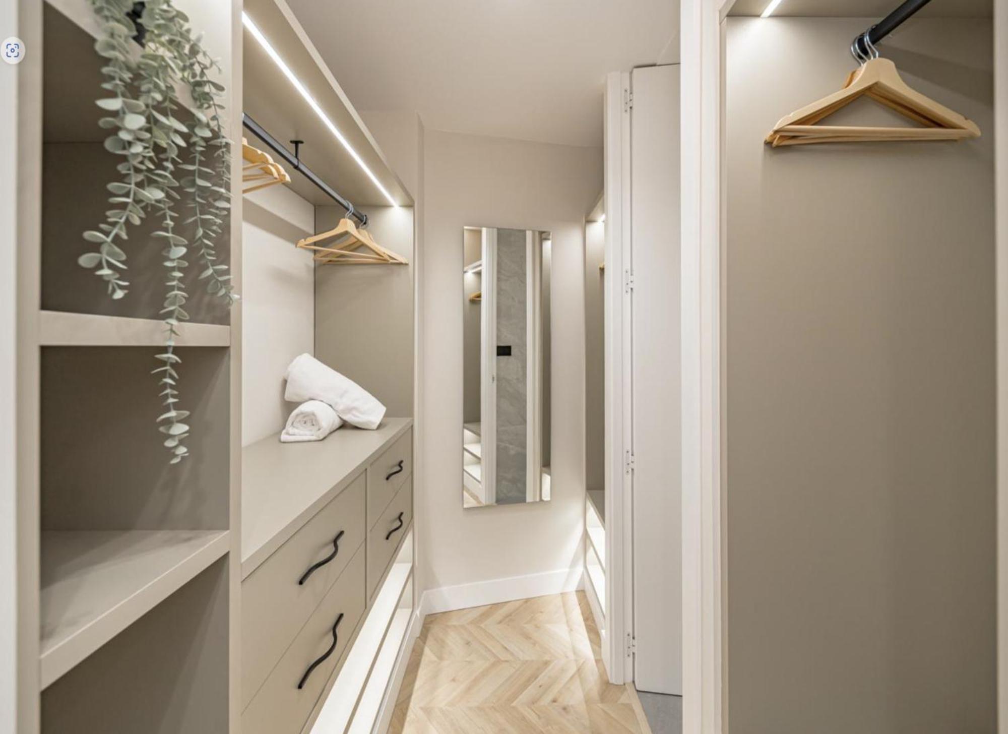 Cosy And Stylish In A Lively Area Of