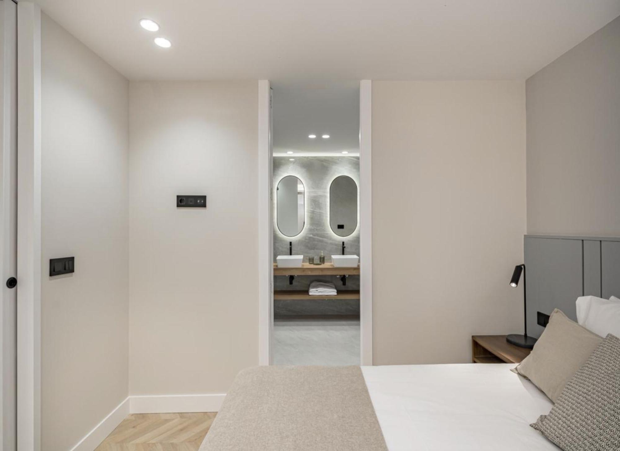 Cosy And Stylish In A Lively Area Of * Rome